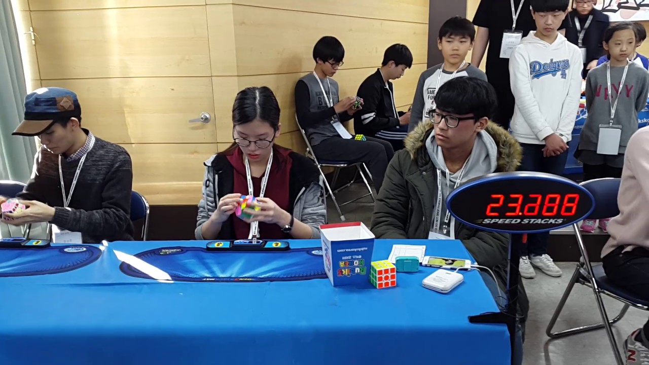 (former)Megaminx World Record Single 33.17 : Yu Da Hyun